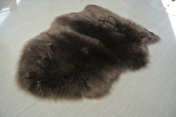 Faux Fur Rug Brown Sheepskin Shape 1200GMS