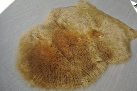 Faux Fur Rug Gold Sheepskin Shape 1200GMS