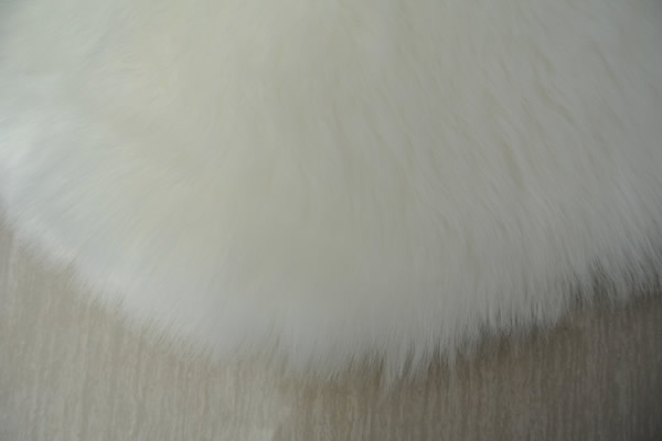 Faux Fur Rug White Double Pelt Shape 1200GMS