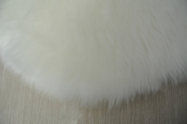 Faux Fur Rug White Double Pelt Shape 1200GMS